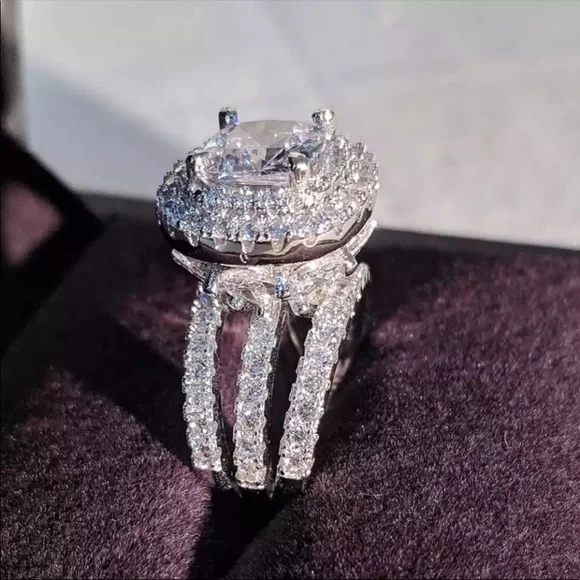 New Luxury 925 Silver Diamond Beautiful Ring - Picture 4 of 6